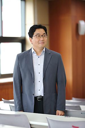 최홍원